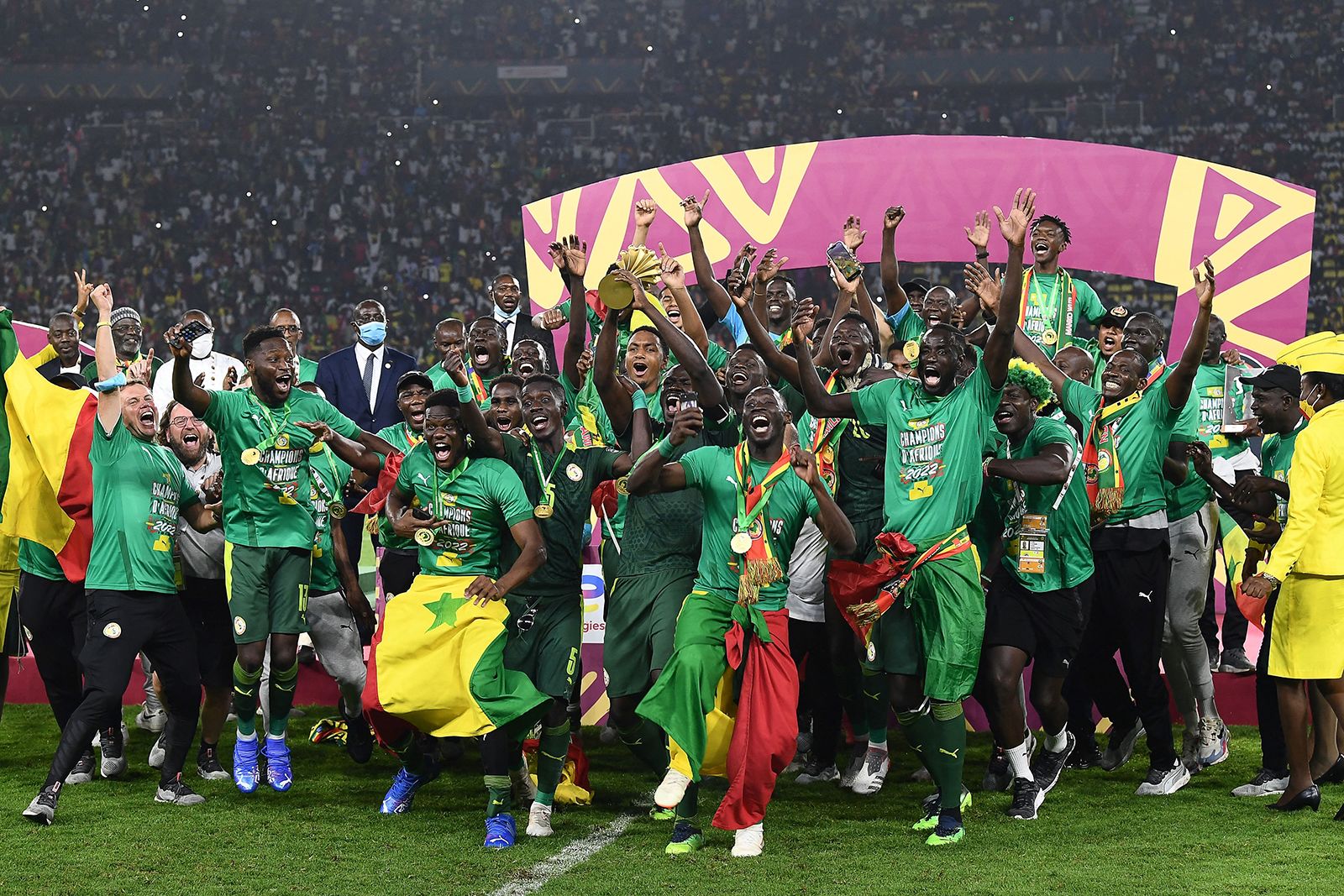 AFCON: Senegal beats Egypt to win Africa Cup of Nations trophy | CNN