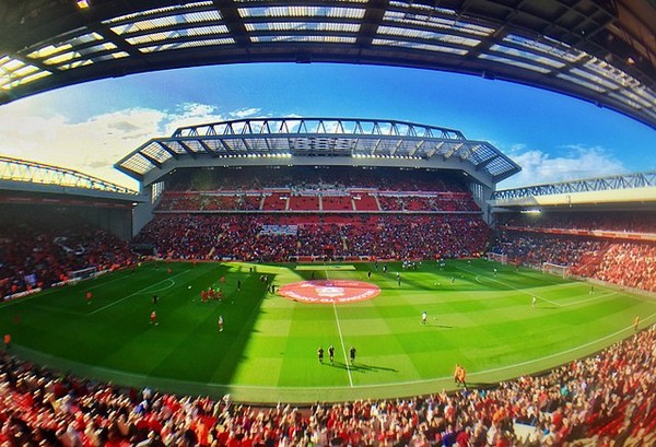 Sân vận động Goodison Park là một sân bóng đá ở Walton, Liverpool, Anh